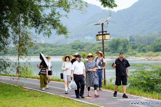 六五环境日，蕉岭向地面广告： 第二届广东蕉岭地面艺术季运转！